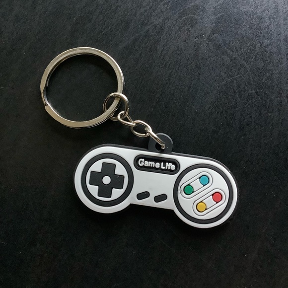 🌺 4PC GAME CONTROLLERS KEYCHAIN GAMER SET BUNDLE COLLECTORS NINTENDO XBOX PS5 - Picture 7 of 12